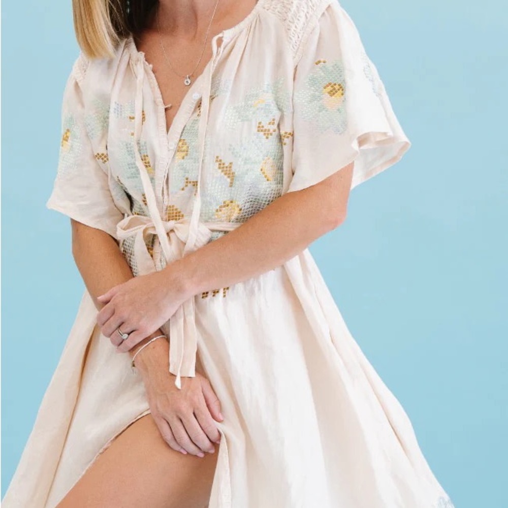 Embroidered Posie Midi Smock - Hugh Jesmök Biscuit Linen size 1
